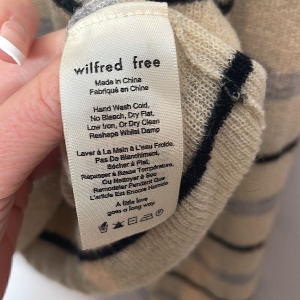 Aritzia Wilfred Free Wool Mohair Blend Striped Sweater. Size Medium. - Picture 6 of 7